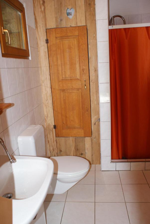 Rustikale Und Grosszuegige Ferienwohnung Kasperske Hory Zewnętrze zdjęcie